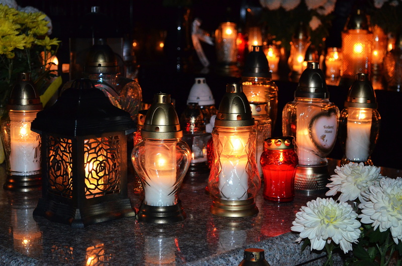 religion, candles, cemetery, tomb, fire - natural phenomenon, tea light, close-up, flame, the dead, 4K, spirituality, lighting equipment, goodbye, death