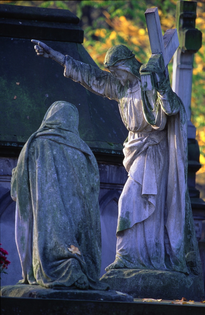 grave, male likeness, female likeness, 2K, graves, architecture, saints, gothic, spirituality, stone, outdoors, creativity, cemetery, representation, art and craft