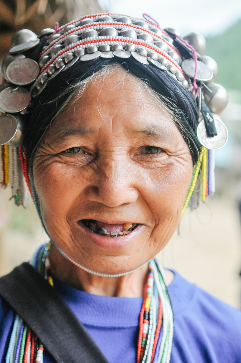 wearing, elderly, looking at camera, adult, lady, focus on foreground, happy, old, happiness, people, females, woman, wrinkles, real people, traditional