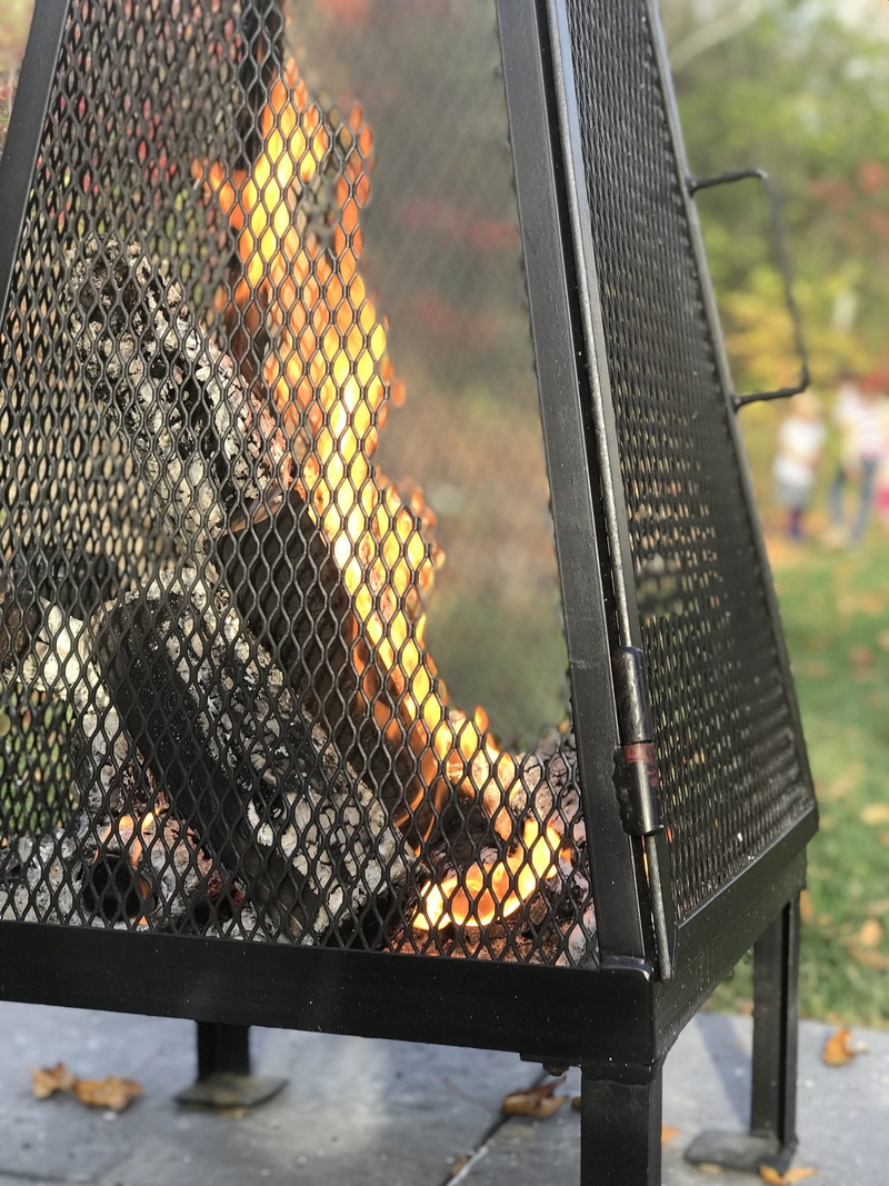 burning, freshness, campfire, comforting, nature, bonfire, fire - natural phenomenon, enter, fire, orange, hot, food, home, grilled, 1080P, chocolate yule log