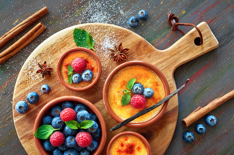 creme brulee, berries, blueberries, dessert, raspberry, 5K