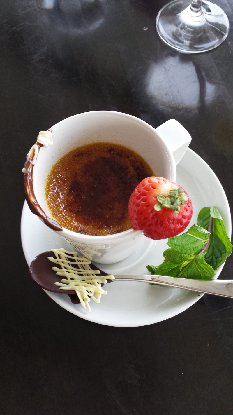high angle view, chocolate, no people, berry fruit, crockery, studio shot, spoon, kitchen utensil, eating utensil, 4K, plate, coffee - drink, indoors