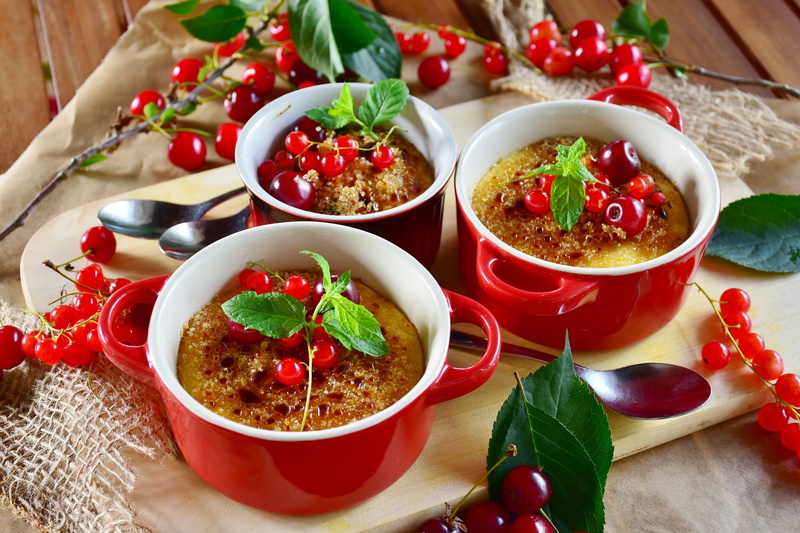 vegetarian food, brulee, currants, sweet, creamy, tomato, spice, three, pepper, dessert, no people, ceramic, vegetable, ready-to-eat, candy, flan, baked