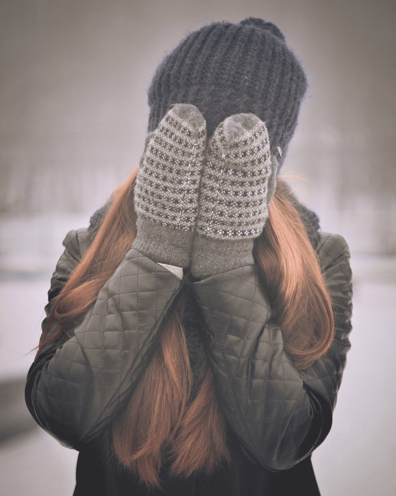 warm clothing, long hair, girl, woman, people, black, coat, outfit, obscured face, women, one woman only, fashion, day, covering, lifestyles, real people