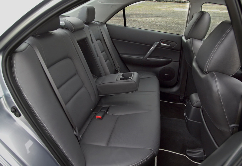 air vehicle, mazda, absence, car, outdoors, (2006), day, car interior, vehicle seat, steering wheel, mps, vehicle interior, airplane, motor vehicle, clean