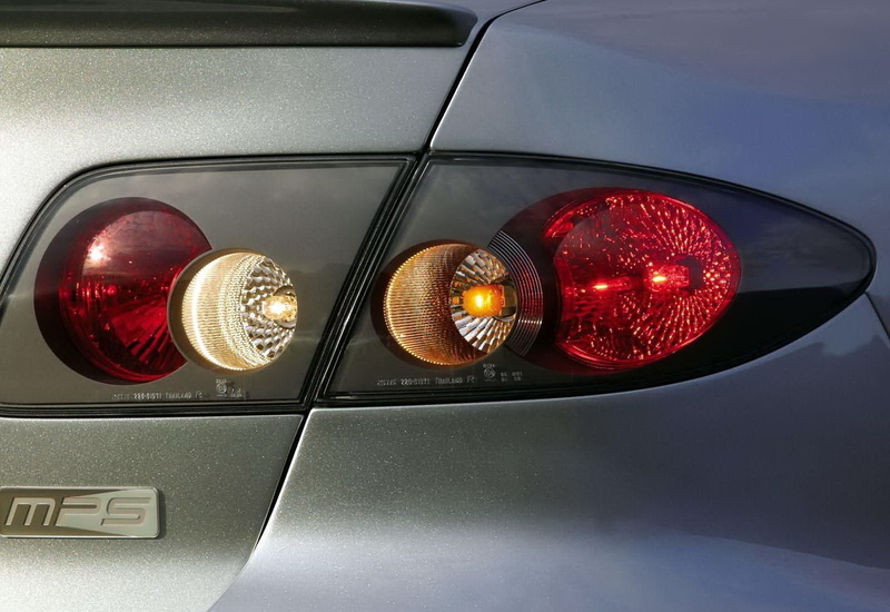 outdoors, mps, reflection, tail light, mazda, 720P, concept, lighting equipment, car, communication, headlight, illuminated, no people, glass - material