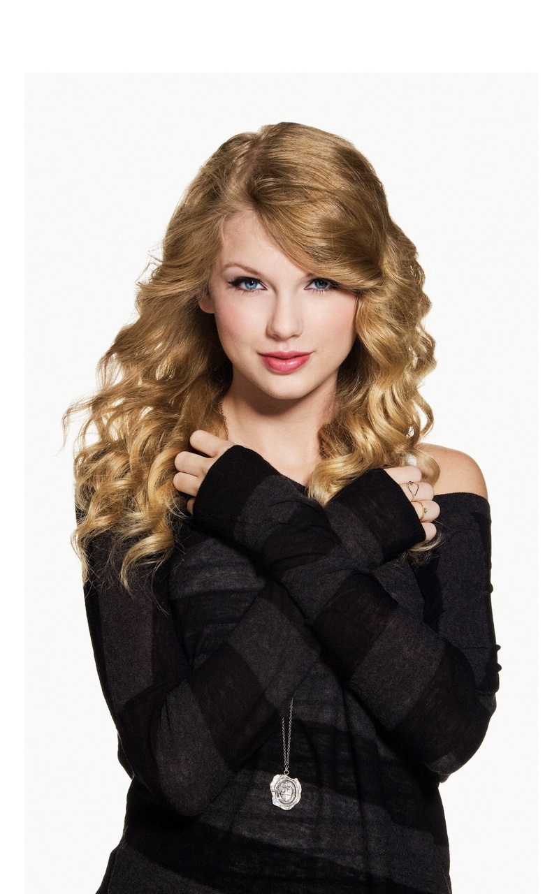 modern, celebrity, indoors, Taylor Swift, simple background, black color, 2K, fashion, beautiful people, singer, waist up, hair, beautiful woman, hairstyle