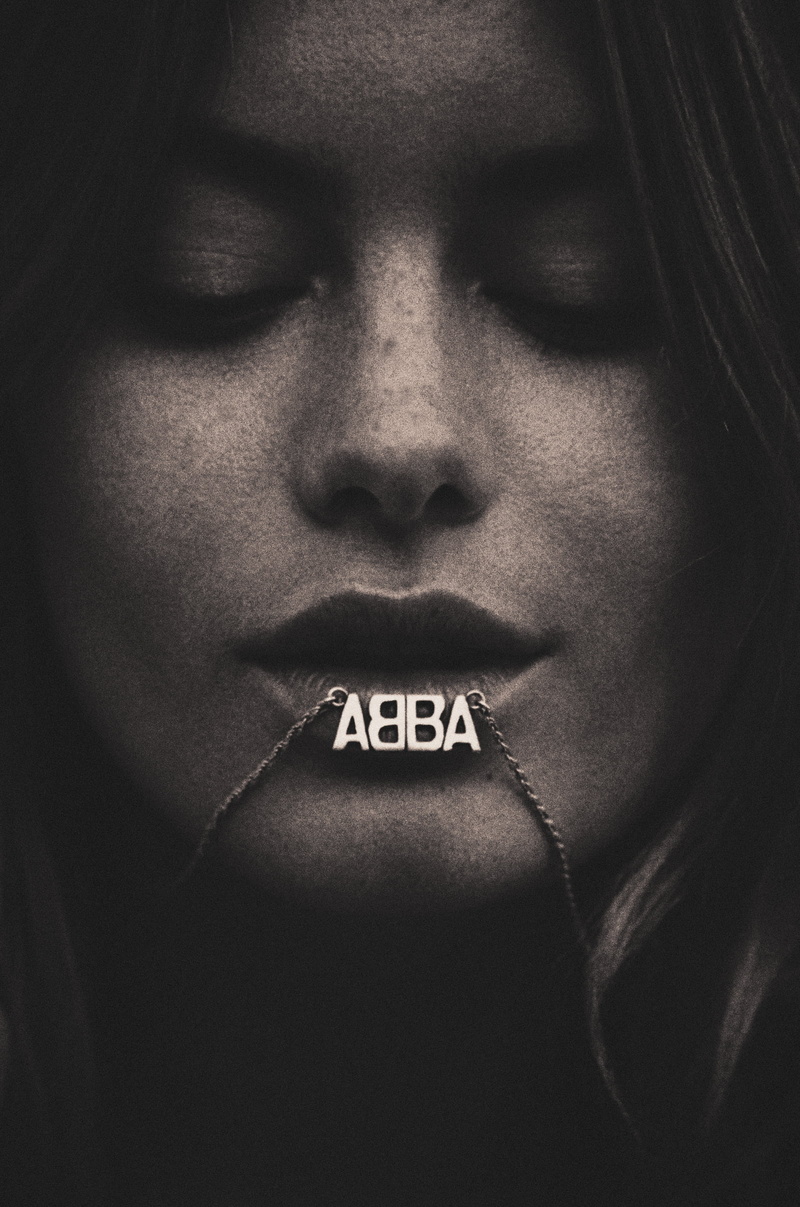 Camille Rowe, women, ABBA, monochrome, 1080P, model, blonde