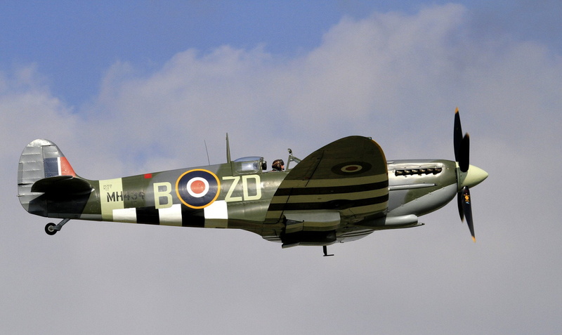 airshow, flight, sky, warbirds, bomber, aeroplane, flying, war, supermarine, raf, airplanes, 1080P, fighter, aircraft, spitfire