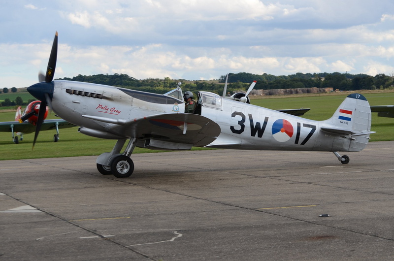 airshow, airplanes, supermarine, flying, warbirds, spitfire, flight, fighter, 1080P, aeroplane, sky, bomber, war, raf, aircraft
