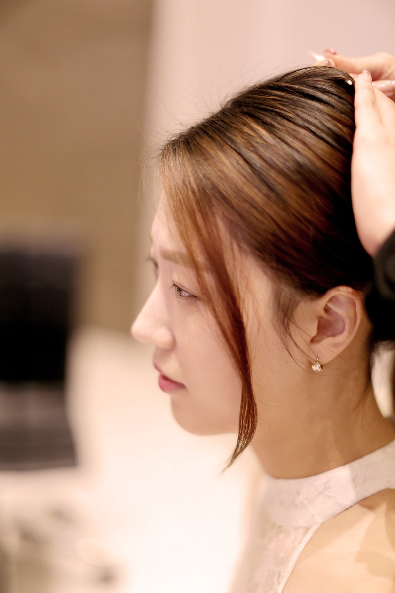 young women, young adult, people, one person, close-up, selective, brown hair, side view, tie, one young woman only, contemplation, hair, portrait, headshot