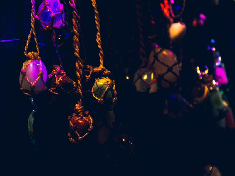night, hanging, celebration, imitation jewelry, local art, close-up, christmas ornament, christmas, 4K, são thomé das letras, lighting equipment, manufactured