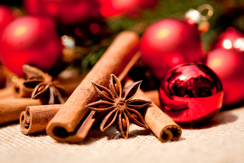 christmas balls, balls, holidays, christmas, 5K, miscellaneous, cinnamon