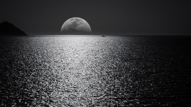 outdoors, waterfront, no people, 5k, tranquility, evening, 4K, 4k, water, horizon over water, full moon, night, seascape, horizon, monochrome, scenics - nature