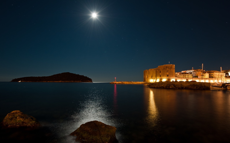 hd, 2K, buildings, night, nature, art, moon, x, ocean, cityscapes, sea, oceans, dubrovnik