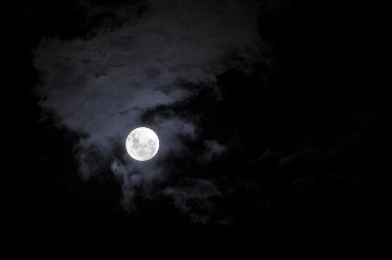 cloud - sky, night, black background, moon, nature, low angle view, no people, dark, circle, sky, astronomy, tranquility, beauty in nature, full moon, moon 4k pc hd  download