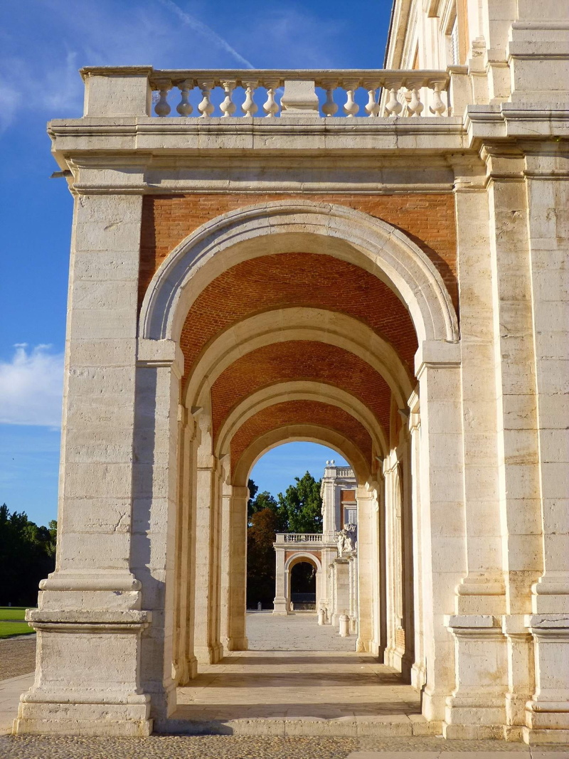 ancient, monument, day, old, historic, the past, no people, sunlight, sky, royal palace, arch, outdoors, ancient civilization, built structure, castle