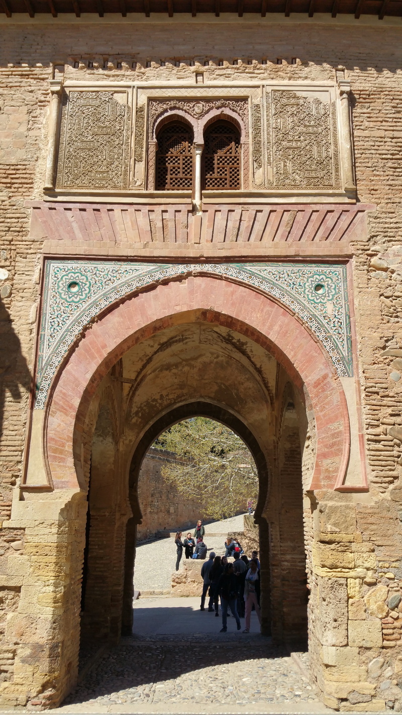 built structure, history, tourism, fortress, real people, the past, panorama, travel destinations, lifestyles, arched, calat alhamra, group of people, adult