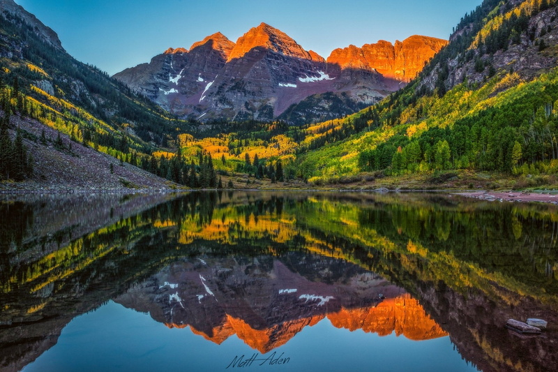 symmetry, Mountains, Mountain, Maroon Bells, sky, outdoors, day, tranquil scene, Colorado, snowcapped mountain, mountain range, Elk Mountains, formation