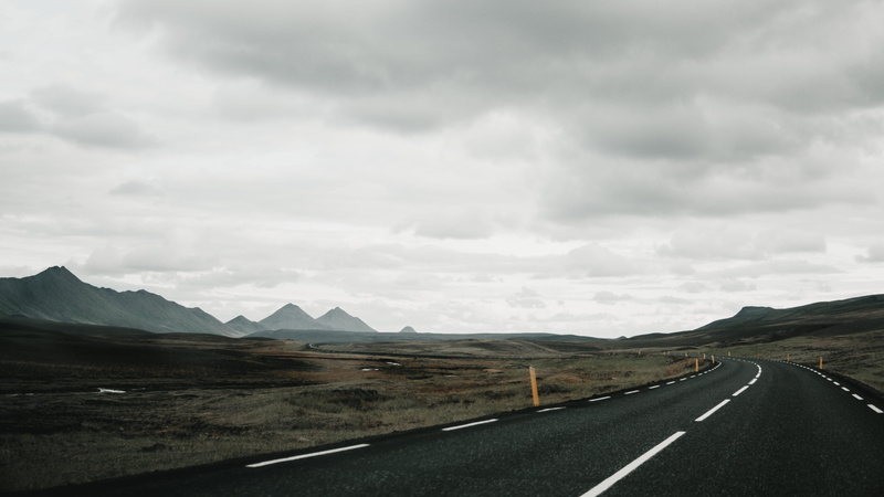 transportation, concrete, long, dividing line, overcast, curvy road, open road, road, daytime, 5K, peaks, hillside, road marking, iceland, peak, sky, black