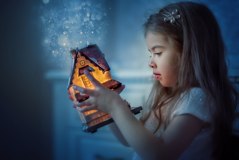 house, girl, 1080P, flashlight, magic