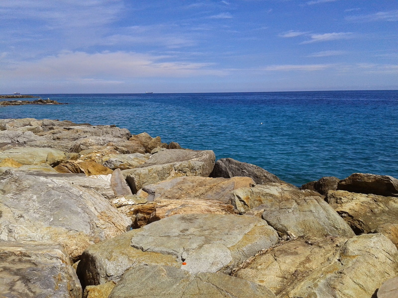solid, beach, horizon, sky, water, tranquil scene, day, nature, la guaira, horizon over water, outdoors, sea, beauty in nature, avenue beach, rocky coastline