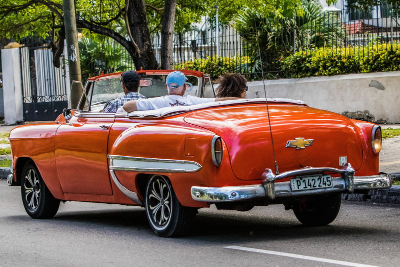 orange, malecon, sitting, car, day, city, tree, real people, almendron, adult, men, land vehicle, 5K, mode of transportation, transportation, taxi, lifestyles