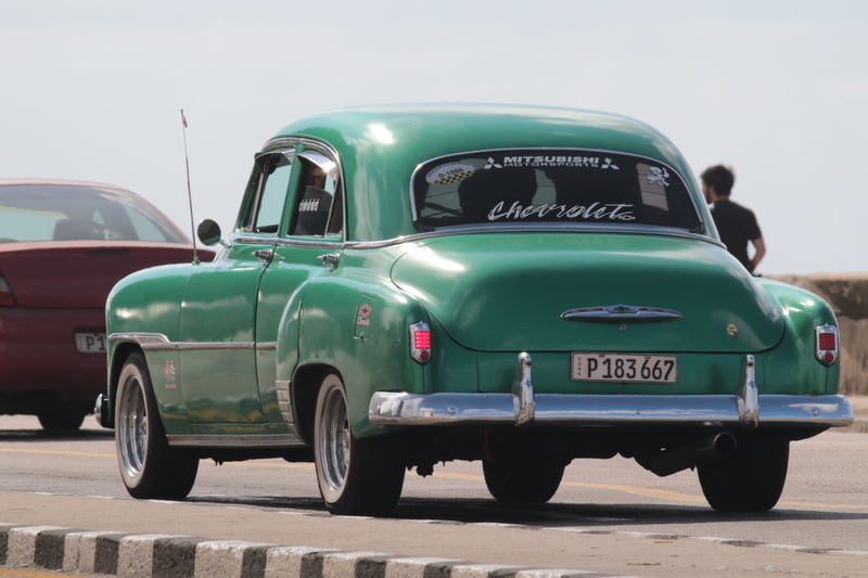 car, havana, gas station, malecon, transportation, day, motor vehicle, clear sky, green, stationary, mode of transportation, classic, 5K, refueling, land vehicle