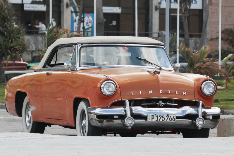 lincoln, malecon, orange, riviera, street, motor vehicle, wealth, outdoors, vintage car, almendron, transportation, retro styled, cuba, built structure