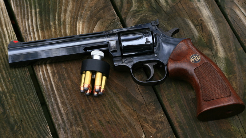 gun, Dan Wesson, planks, brown, Magnum, .357, custom, DW, 4K, wooden flooring, black, wood, revolver, DWA, speedloader