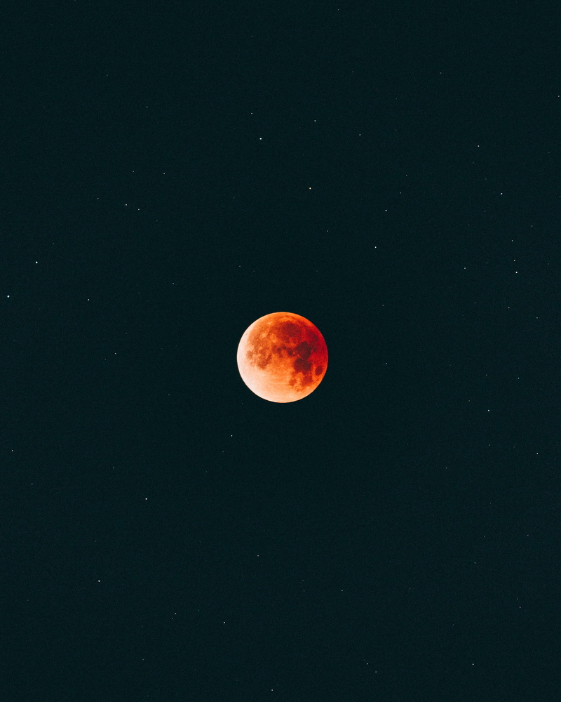circle, full moon, red, planetary moon, black, tranquil scene, low angle view, no people, space and astronomy, shape, astronomy, idyllic, night, 2K, moon