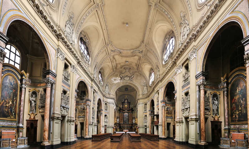 ceiling, place of worship, building, incidental people, indoors, day, architectural column, architecture, cathedral, belief, the catholic church, wall