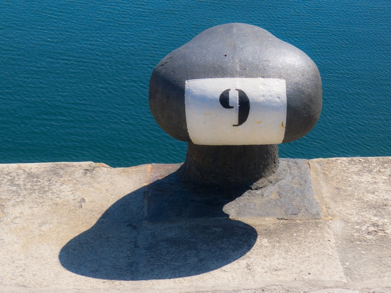harbor, port, outdoors, calm, nature, post, bollard, built structure, nine, number, 9, desktop, rock, yachts, metal, close-up, 2K, architecture, tide