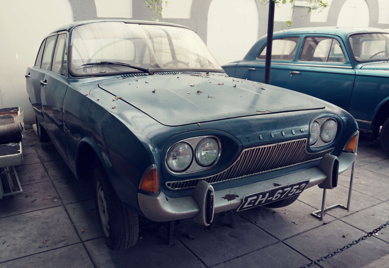 retro, street, vintage car, transportation, mode of transportation, outdoors, old, headlight, stationary, motor vehicle, history, taunus, retro styled