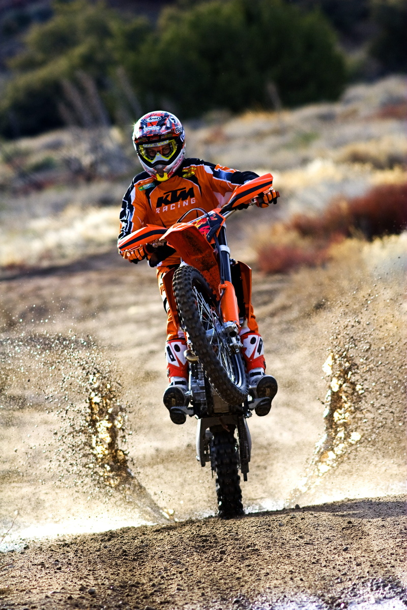 motocross, 2K, sunlight, ktm, motorcycle, sport, outdoors, wheelie, dirt, land vehicle, road, mode of transportation, ride, nature, off road, united states