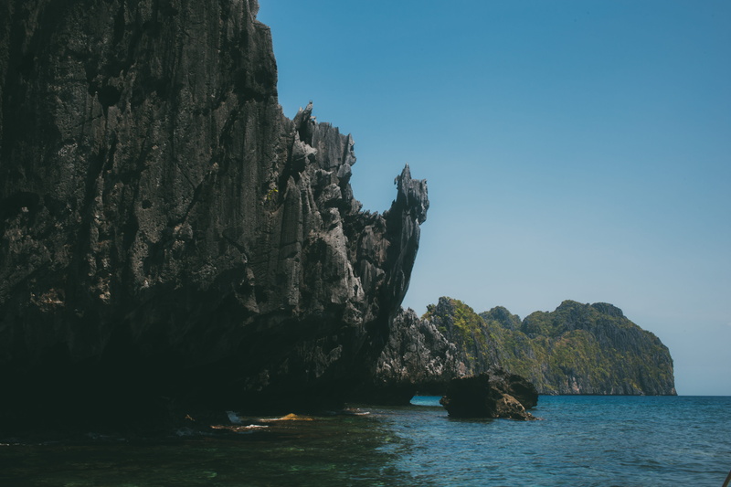 day, eroded, beauty in nature, ocean, palawan, tranquil scene, island hopping tour d, island, rock - object, cliff, blue, sea, 5K, sky, outdoors, rock formation