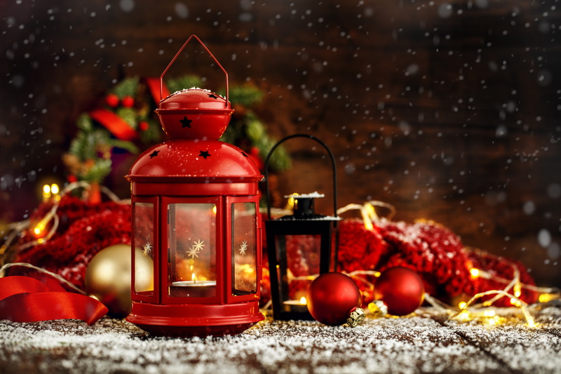 xmas, decoration, gifts, wood, New Year, balls, lantern, Merry, Christmas, fir-tree branches, fir tree, 5K, gift