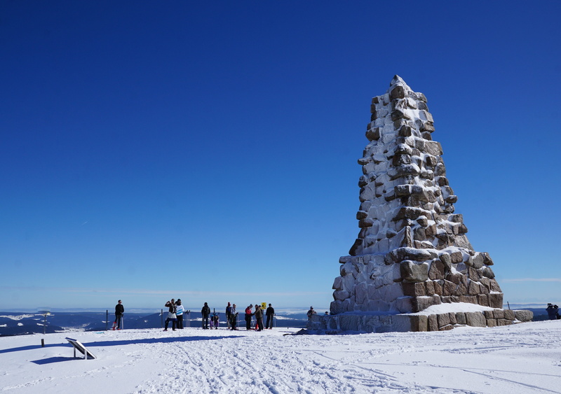 tower, feldberg, crowd, freiburg, beauty in nature, land, real people, day, architecture, club, scenics - nature, christmas, 5K, construction, snow, alpine