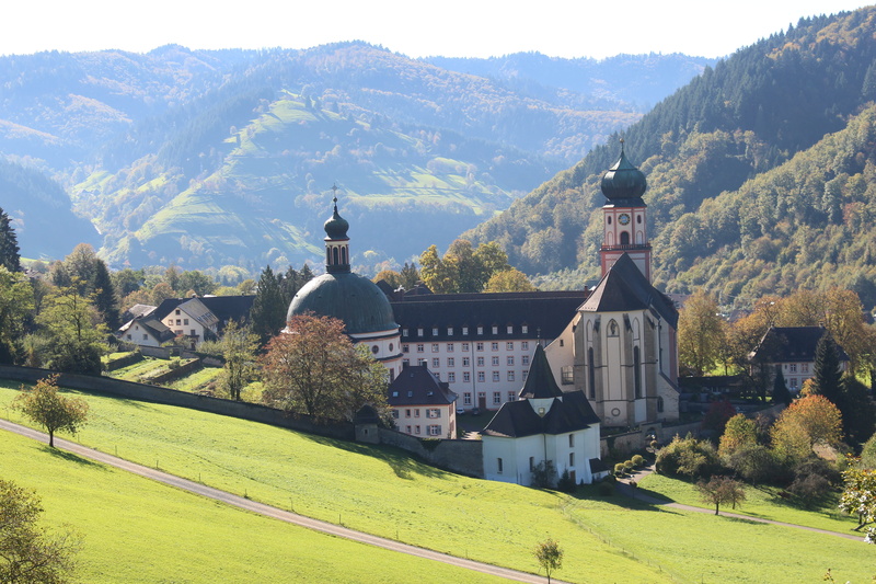 house, tree, residential district, building exterior, no people, mountain, germany, nature, 5K, religion, built structure, münstertal/schwarzwald, place of worship