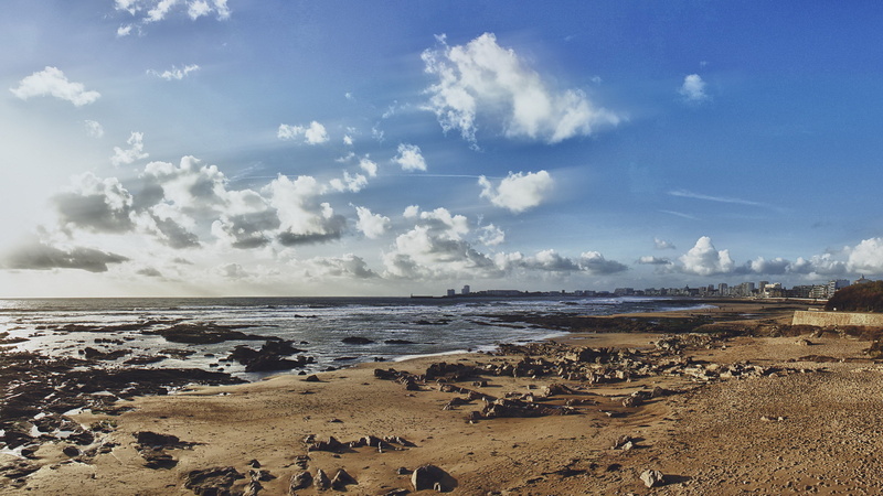 sand, beauty in nature, no people, day, beach, scenics - nature, rock - object, outdoors, water, tranquil scene, nature, coolest pictures ever of nature 2560x1440