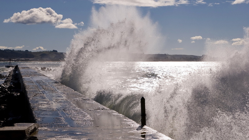 flowing water, power, coolest pictures ever of nature 2560x1440, sea, scenics - nature, nature, 2K, outdoors, hitting, force, beauty in nature, no people