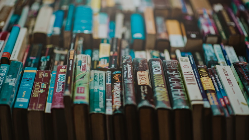 close-up, stock, knowledge, backgrounds, assorted, school, market, order, bookcase, abundance, information, industry, large group of objects, books, bookstore