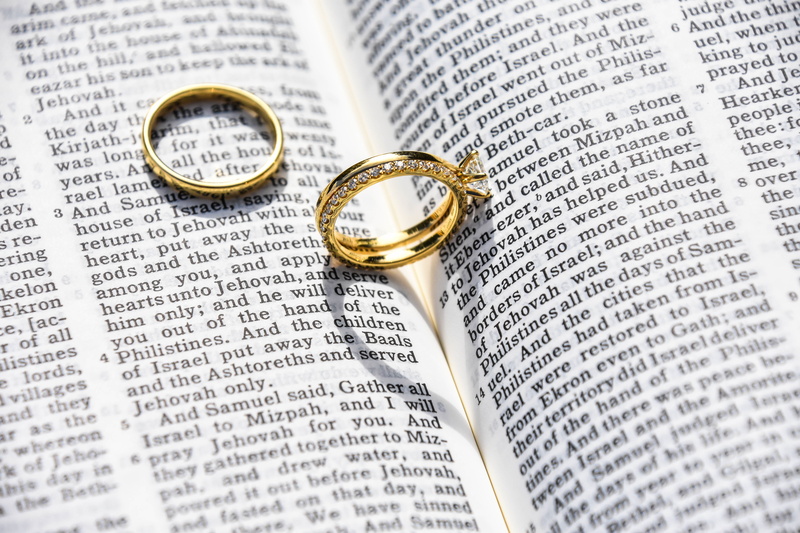 text, two, 5K, macro, celebration, event, spirituality, bible, love, western script, rings, positive emotion, book, bridal, gold, dictionary, wedding