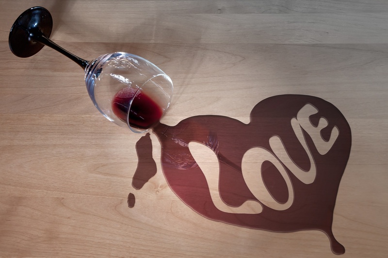 drinking glass, addicted, wood - Material, western script, 1080P, wine glass, wine, clear, glass - material, love, glass, alcohol, alcohol addiction, no people