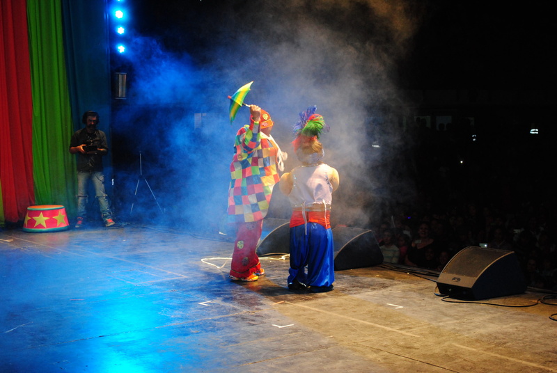 full length, performing arts event, Costume, indoors, 4K, real people, arts culture and entertainment, stage, clothing, two people, smoke - physical structure