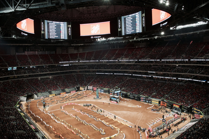 jumbo, bike, event, architecture, large group of people, spectator, soccer, photo, competition, group of people, sport, stadium, arena, real people, crowd