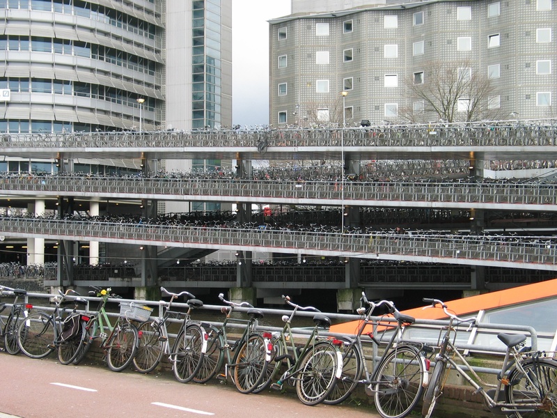 connection, street, no people, 1080P, outdoors, nature, bicycle, land vehicle, built structure, stabling, transportation, netherlands, day, parking, mode of transportation