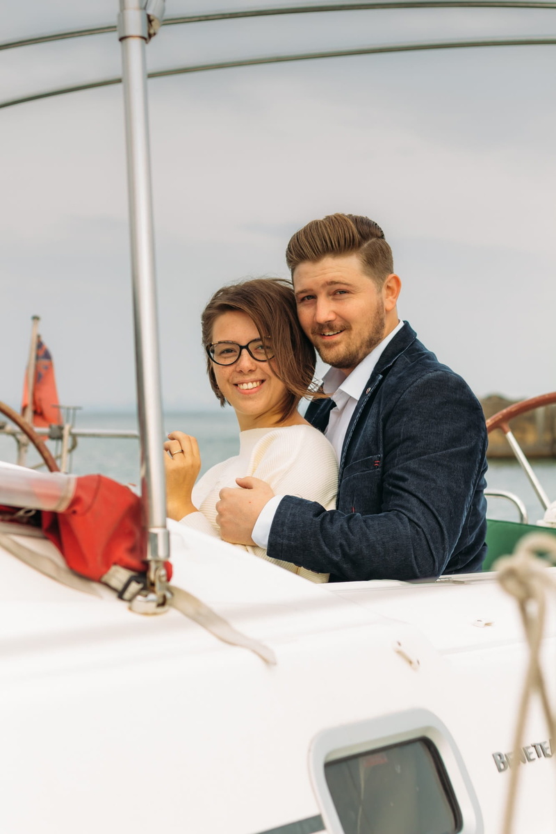 tenderness, happiness, kiss, women, couple, wedding, man, bride, sweethearts, males, positive emotion, engagement, sentence, men, car, adult, land vehicle