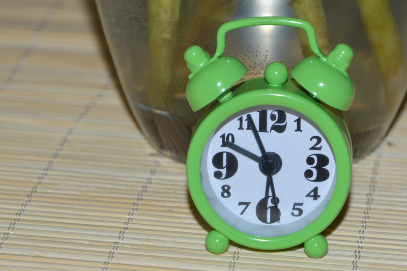 wood - material, hour hand, no people, deadline, timepiece, man made, alarm Clock, indoors, time, still life, waking up, number, time of, focus on foreground
