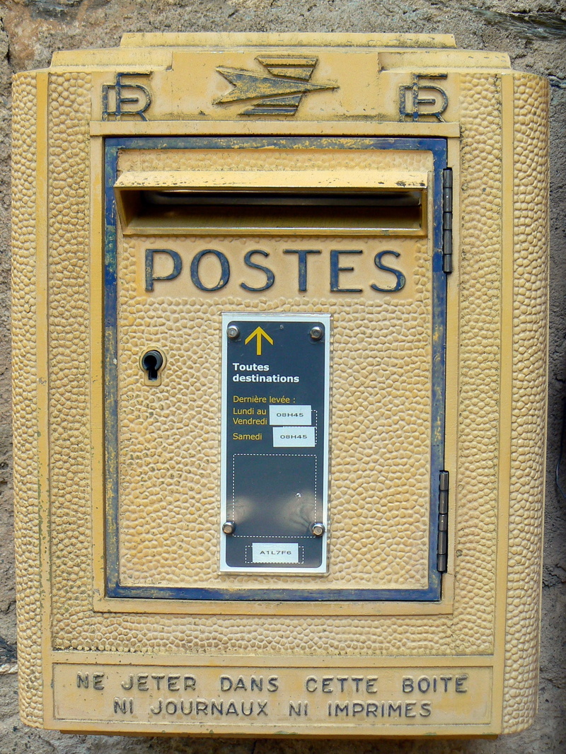 metal, western script, no people, architecture, mailbox, communication, text, close-up, 1080P, non-western script, protection, entrance, door, yellow